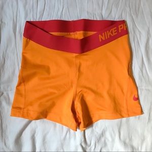 NIKE PRO SHORTS